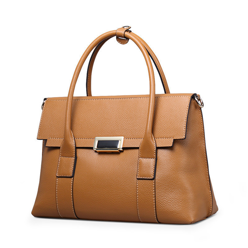 The Metropolitan Commuter: First-Layer Leather Tote & Messenger Bag - Image 5