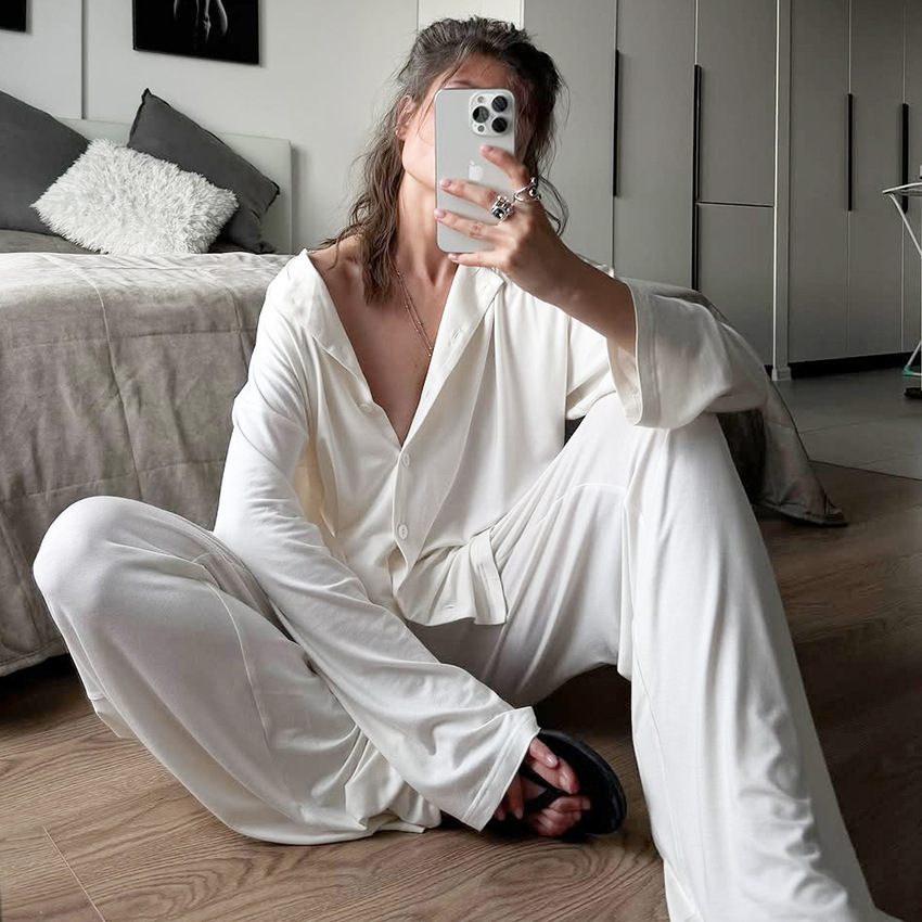 Ethereal Luxe Loungewear Set: Effortless White Elegance for the Modern Woman