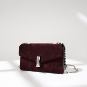 The Signature Cowhide Carryall: Timeless Style, Everyday Essential