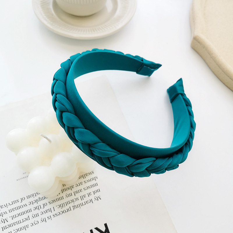 Elegant Braided Headband 5 Elegant Braided Headband - Image 5