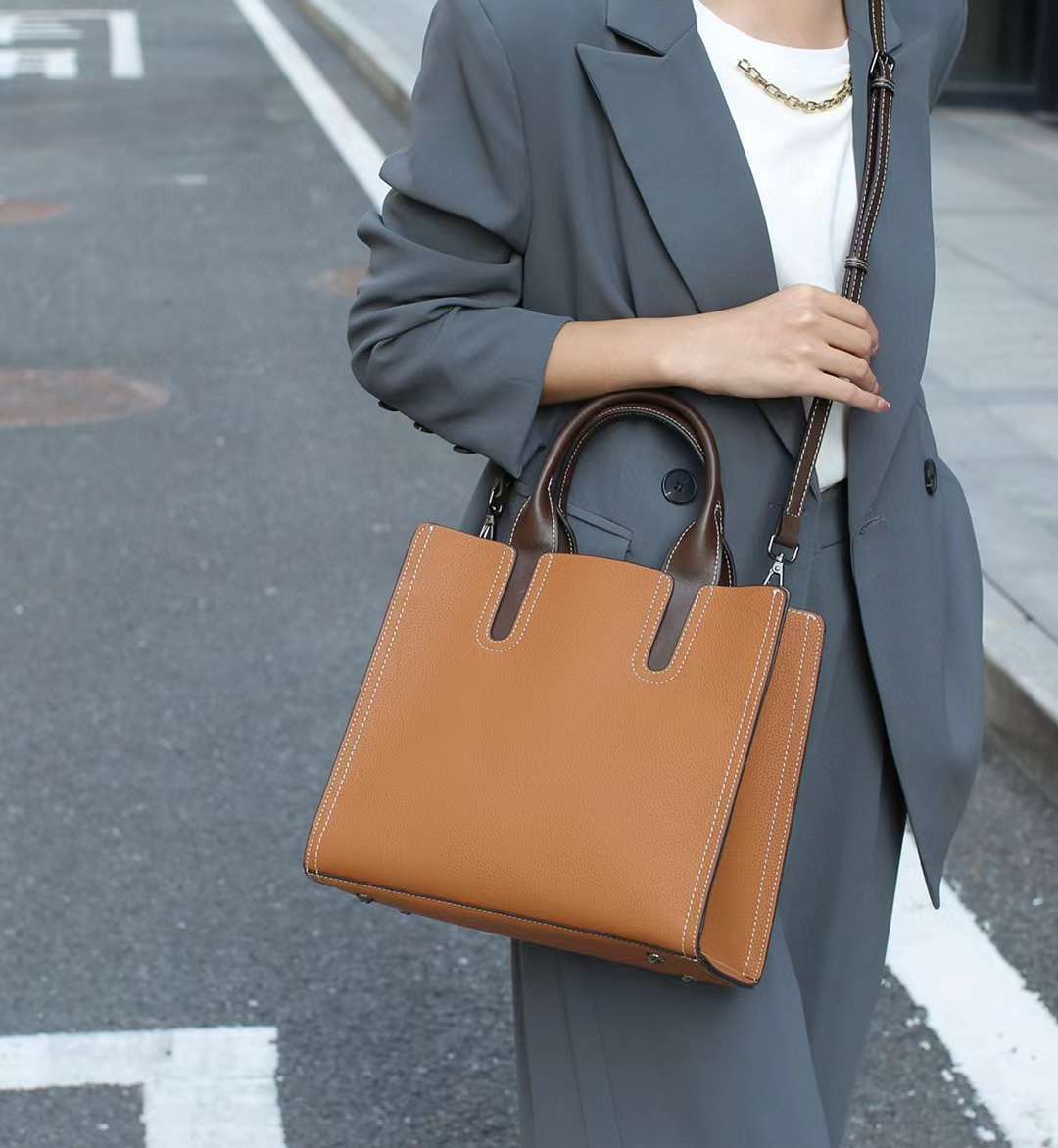 Genuine Leather Commuter Large Capacity First Layer Cowhide Handbag - Image 3
