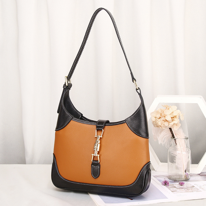 The Avenue: Your Everyday Icon - Image 4