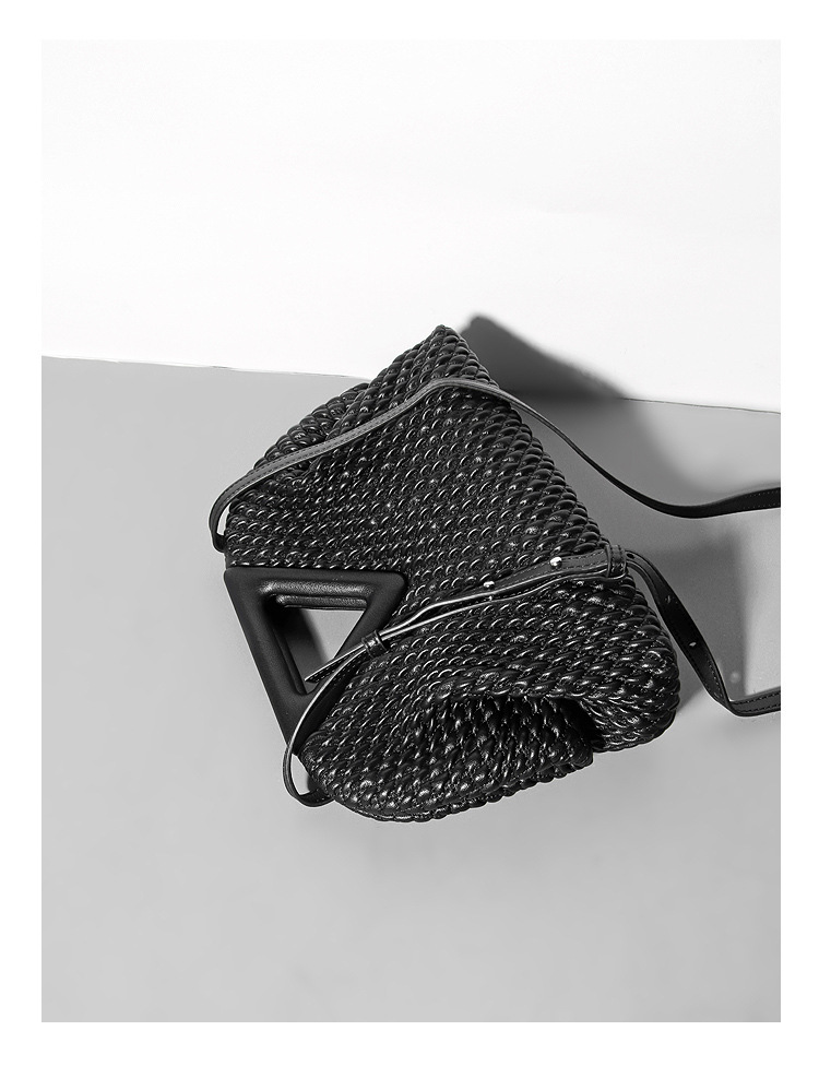 The Wrinkled Cloud: Cowhide Leather Dumpling Bag - Image 9