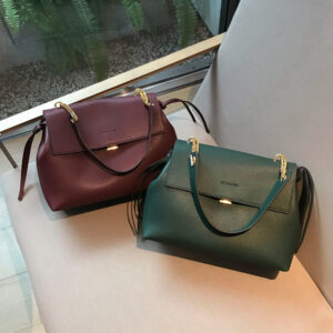 The Artisan's Carry: Luxe Cowhide Leather Tote for the Modern Muse