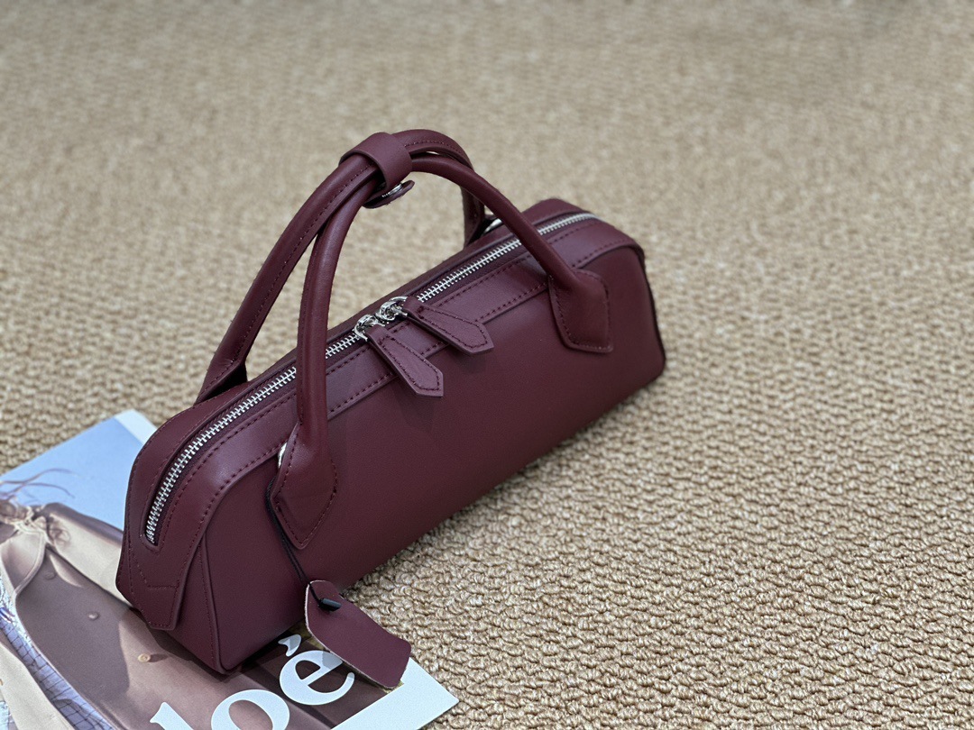 The 'Aura' Top-Grain Leather Vintage Bag: Your Next Iconic Handbag - Image 3