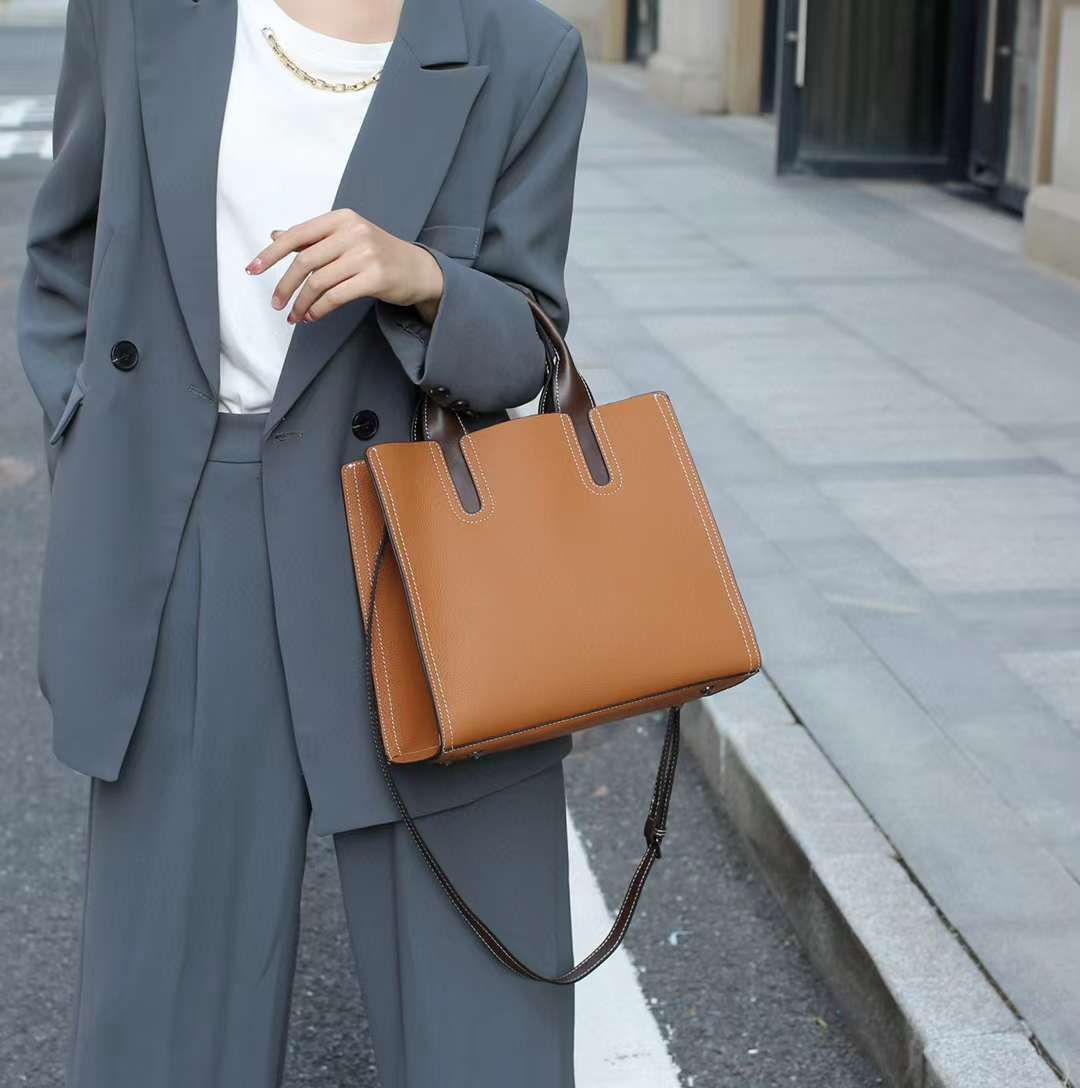 Genuine Leather Commuter Large Capacity First Layer Cowhide Handbag - Image 4