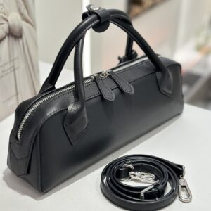 The 'Aura' Top-Grain Leather Vintage Bag: Your Next Iconic Handbag
