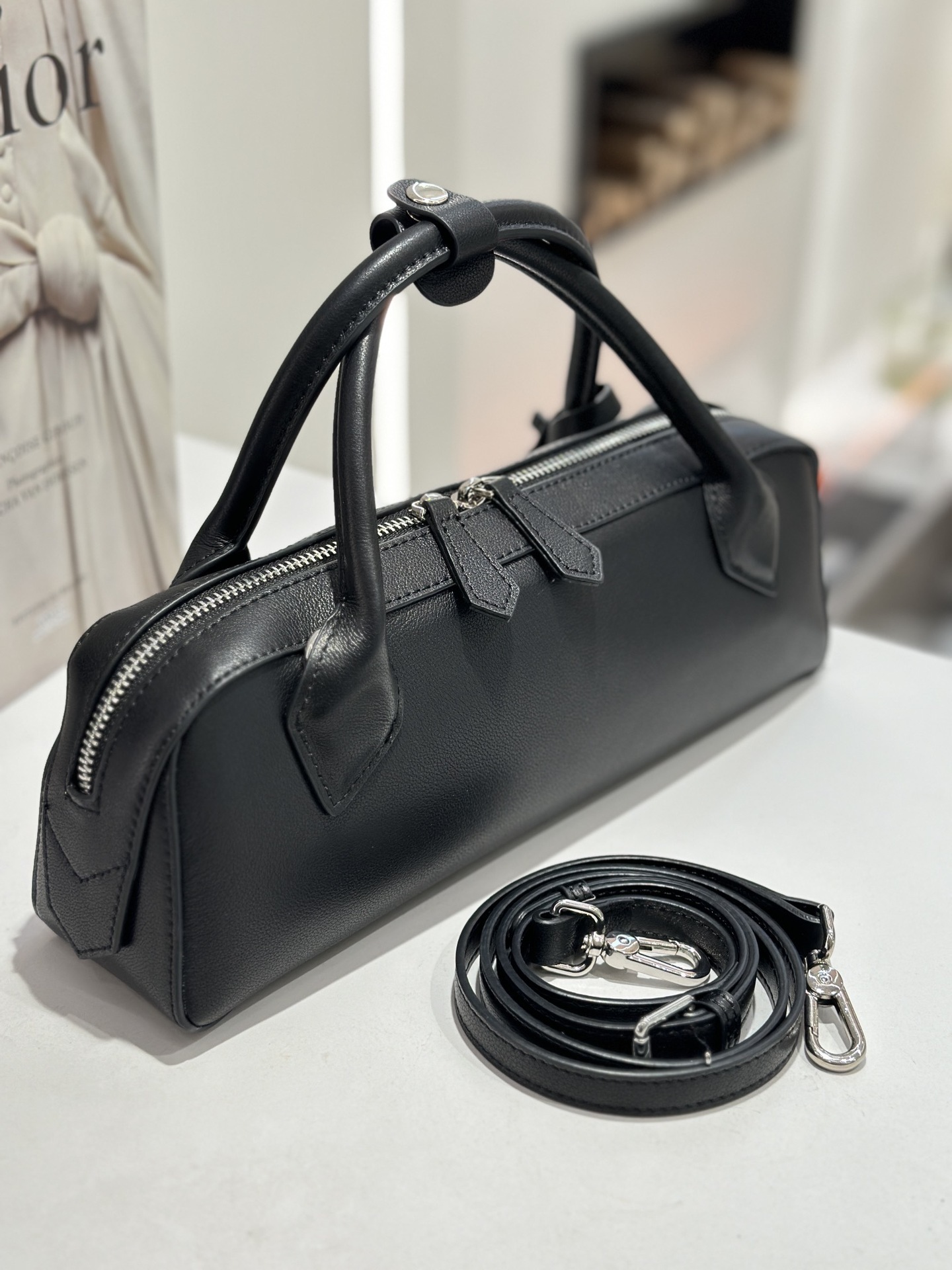 The 'Aura' Top-Grain Leather Vintage Bag: Your Next Iconic Handbag