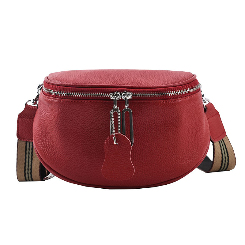 Chic Cowhide Crossbody: Your Essential Everyday Leather Companion - Image 4