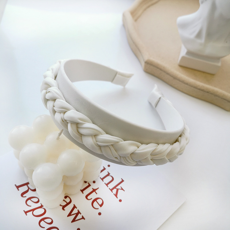 Elegant Braided Headband 8 Elegant Braided Headband - Image 8