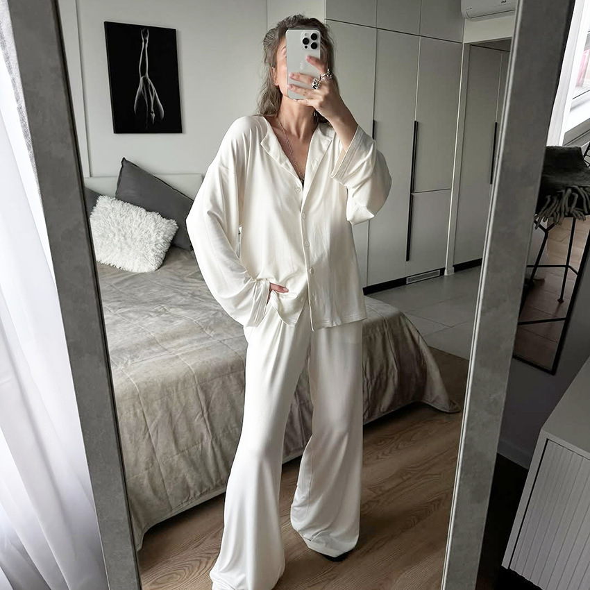 Ethereal Luxe Loungewear Set: Effortless White Elegance for the Modern Woman - Image 3