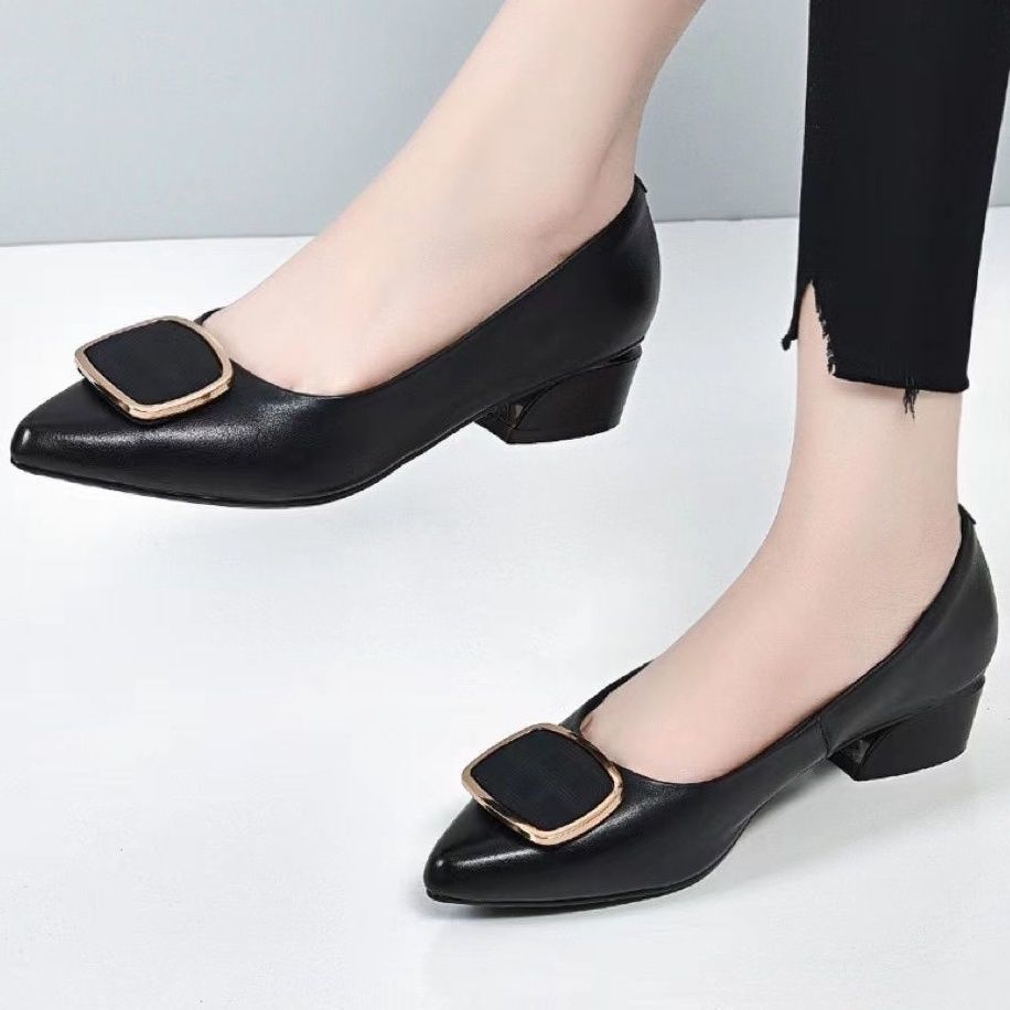 The Poise Pointe Pump